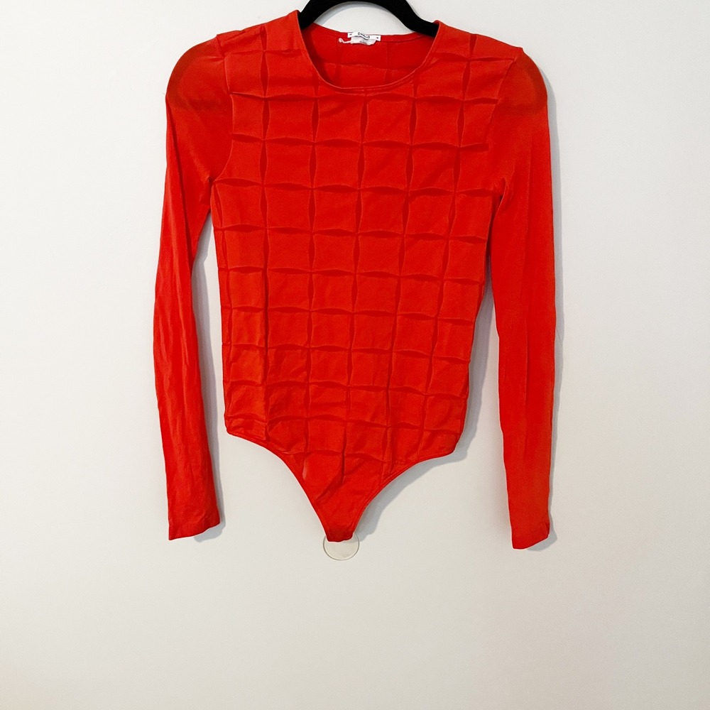 Wolford Red Grid Textured Long Sleeve Bodysuit Crew Neck Thong Snap Closure M